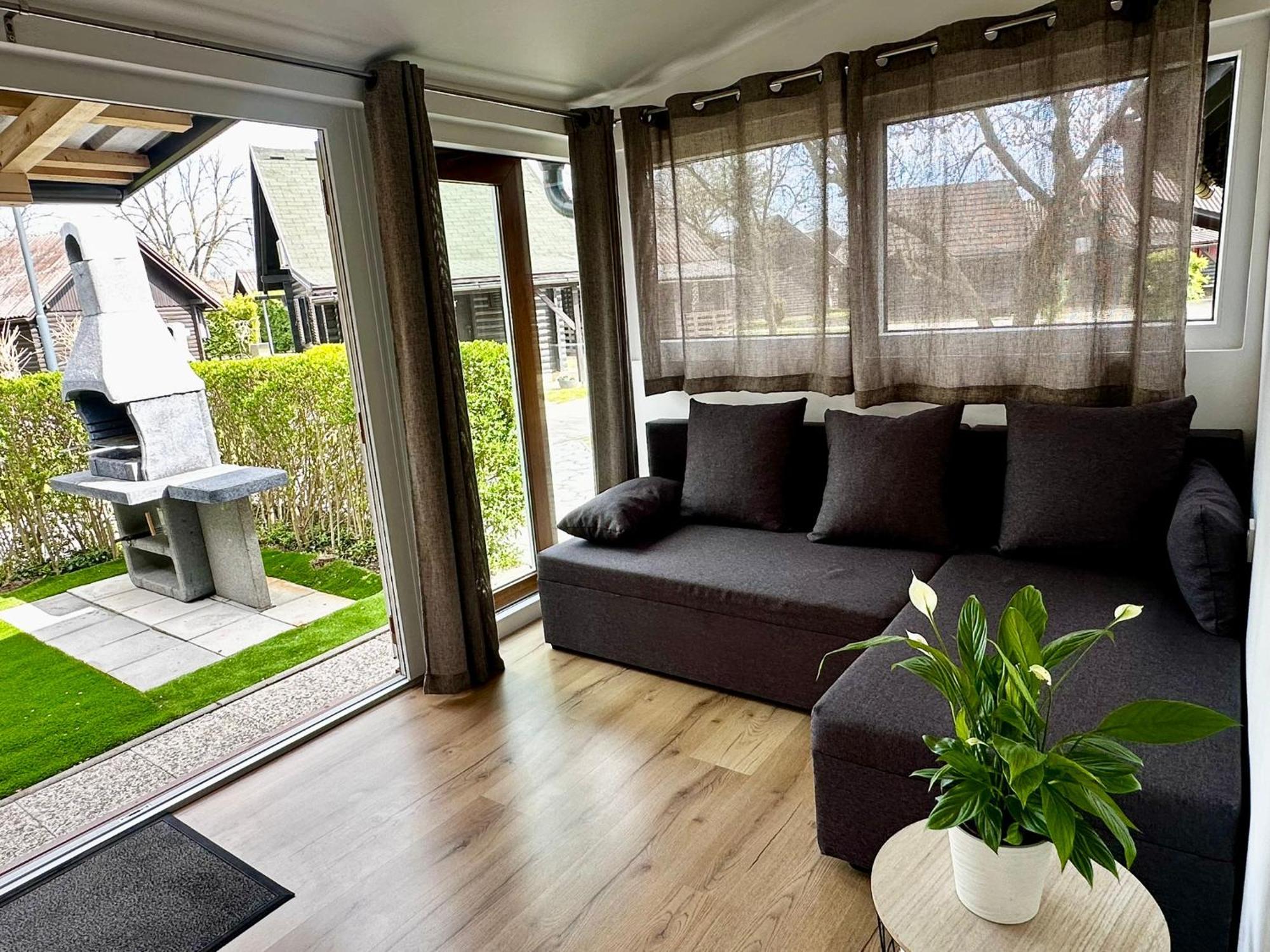 Superior Holiday Home Fortuna Чатеж-об-Сави Экстерьер фото